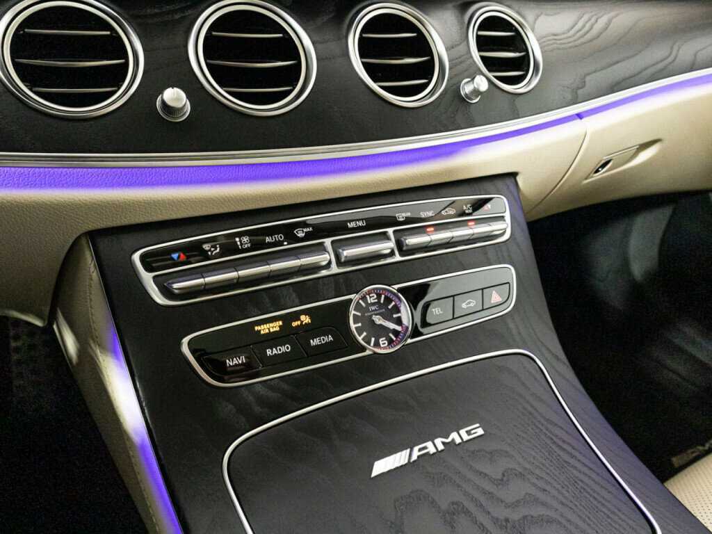 Mercedes-Benz E-Класс AMG с пробегом — 2018 год. Фото: #18