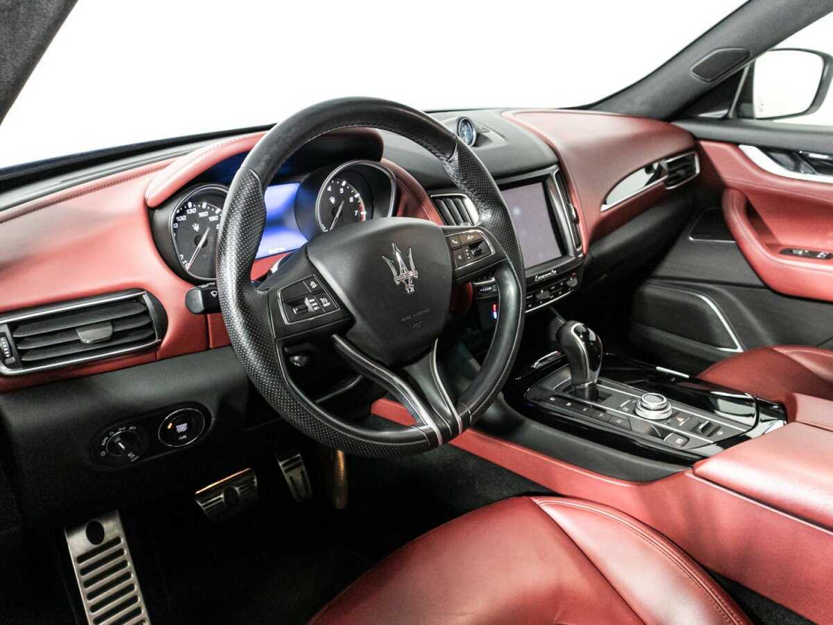 Maserati Levante с пробегом — 2017 год. Фото: #10
