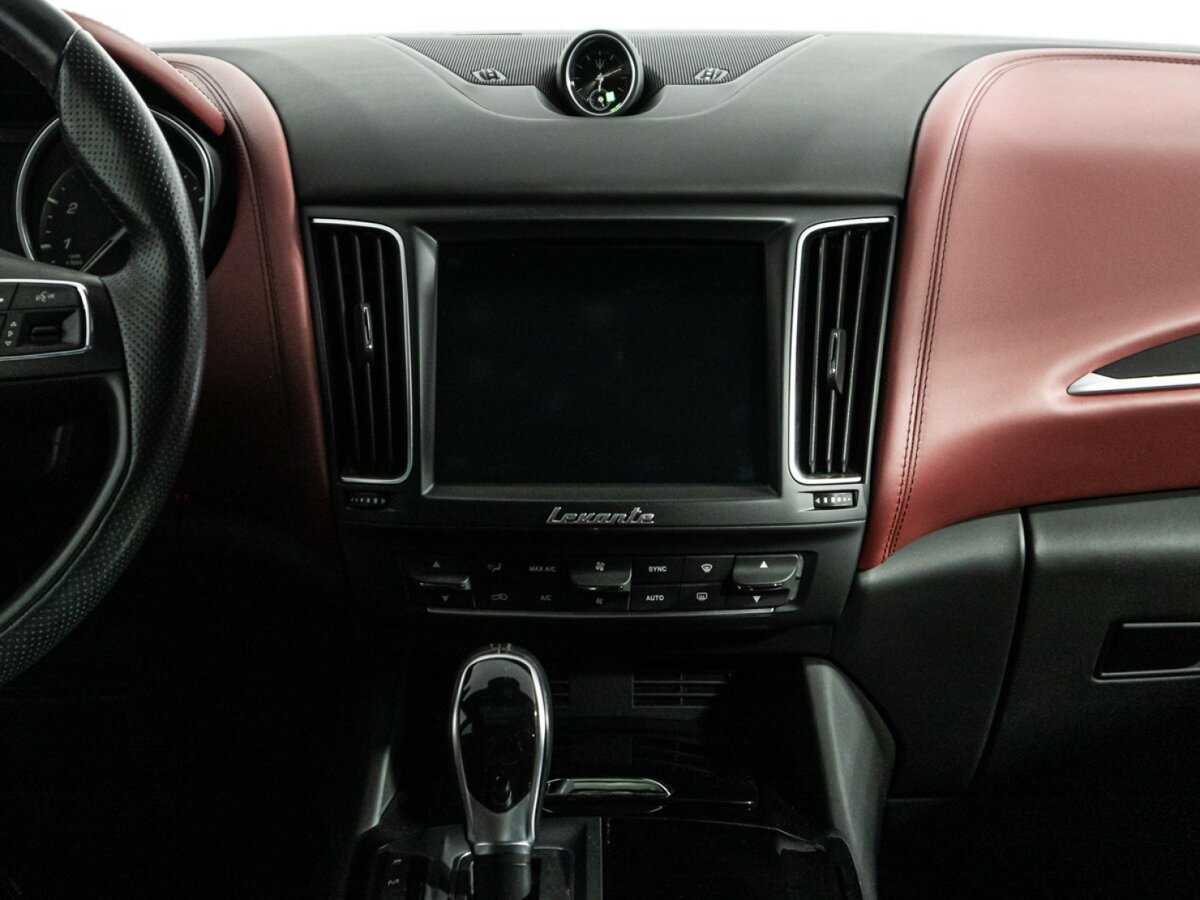 Maserati Levante с пробегом — 2017 год. Фото: #13