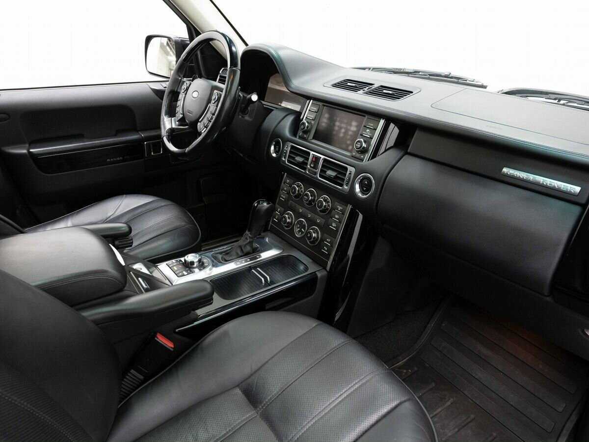 Land Rover Range Rover с пробегом — 2012 год. Фото: #10