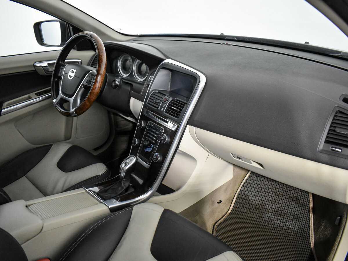 Volvo XC60 с пробегом — 2012 год. Фото: #14