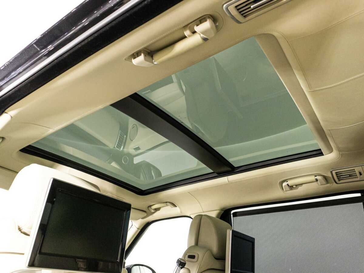 Land Rover Range Rover с пробегом — 2017 год. Фото: #19