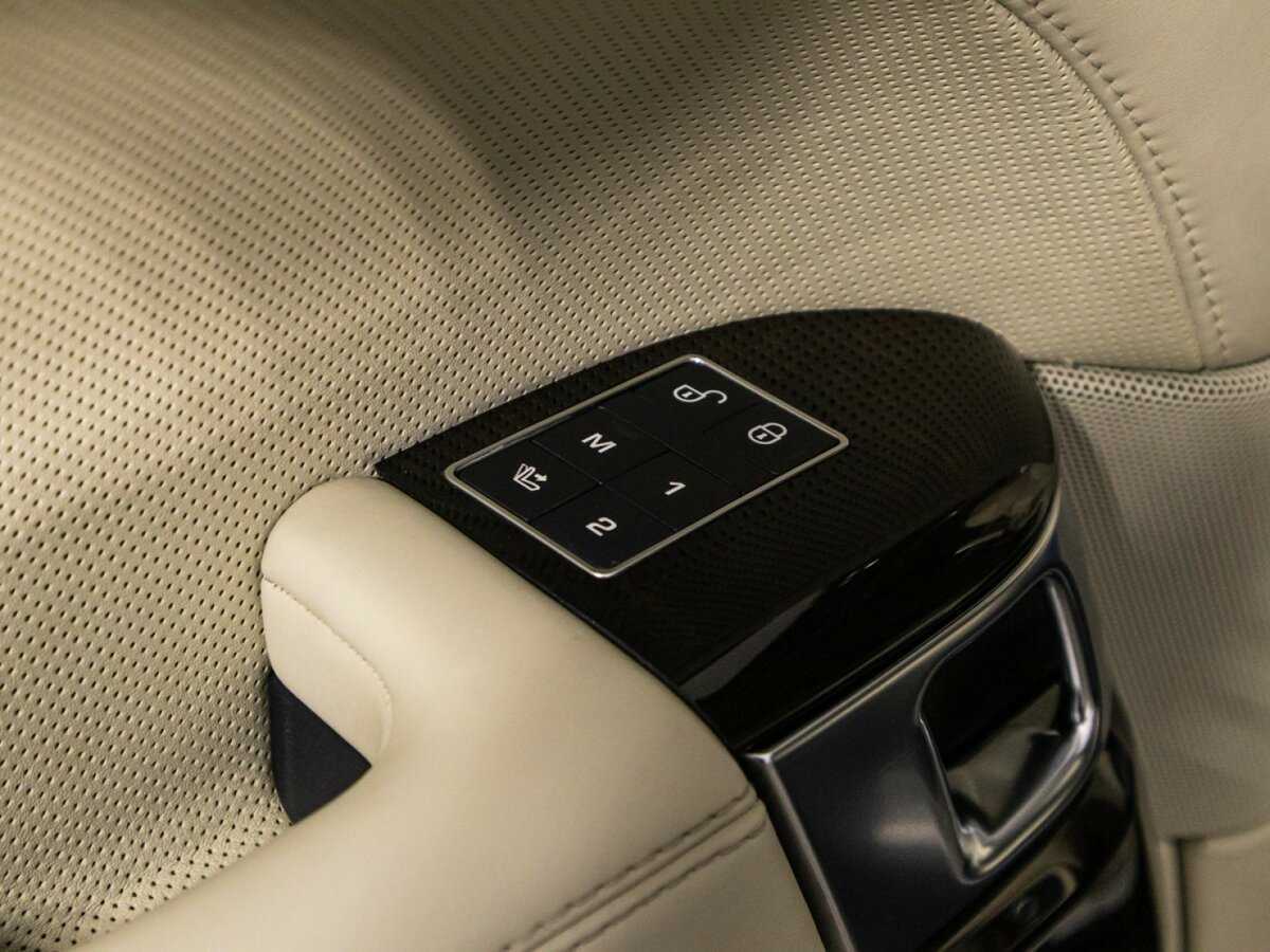 Land Rover Range Rover с пробегом — 2017 год. Фото: #24