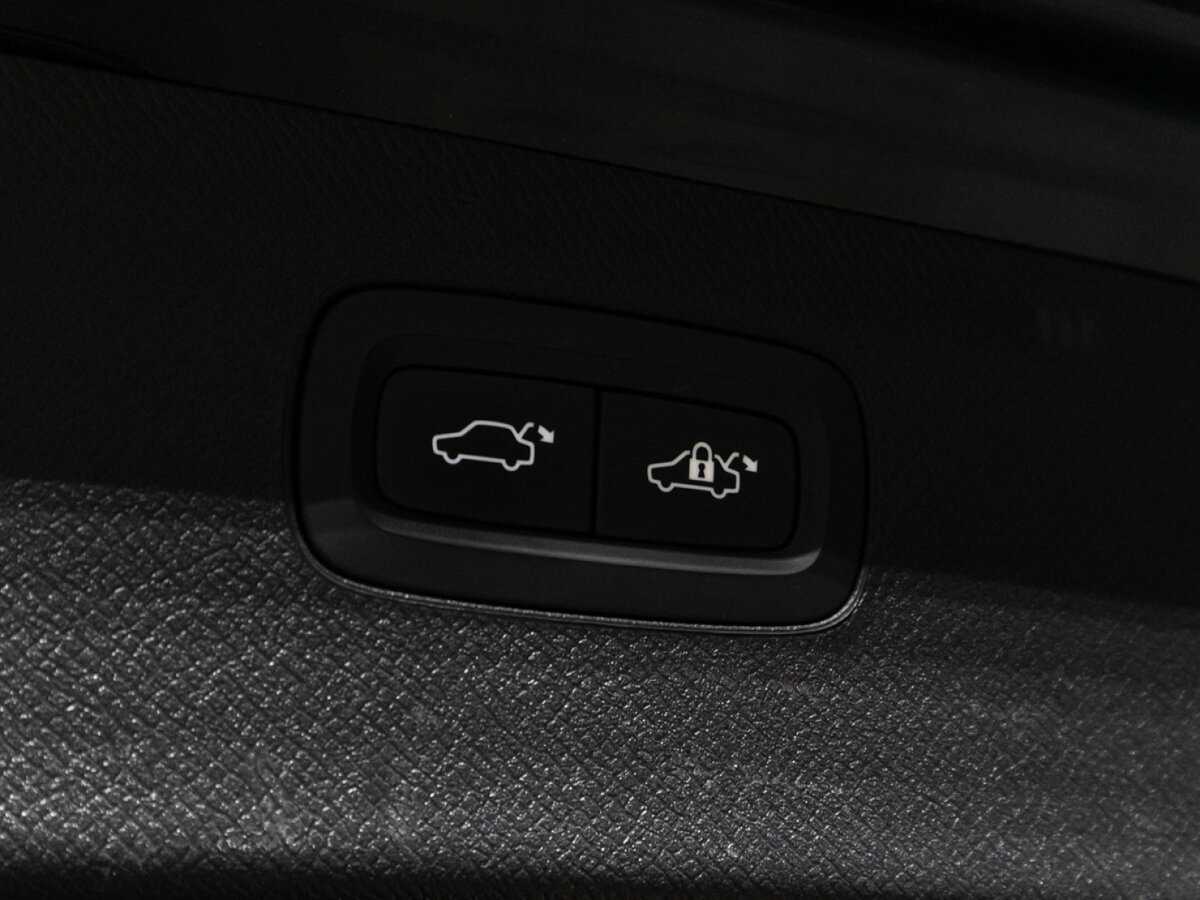 Volvo XC90 с пробегом — 2017 год. Фото: #14