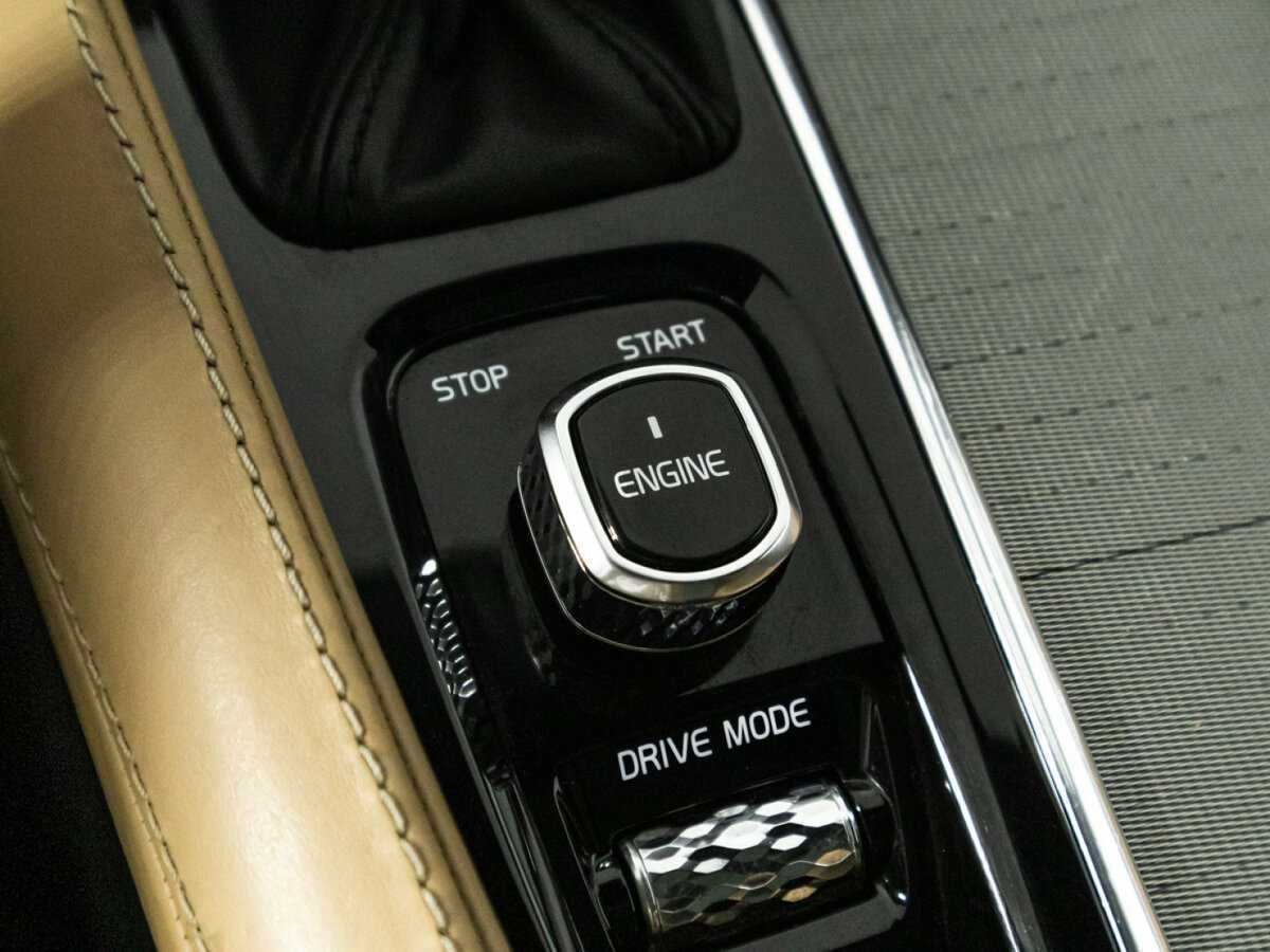 Volvo XC90 с пробегом — 2017 год. Фото: #23