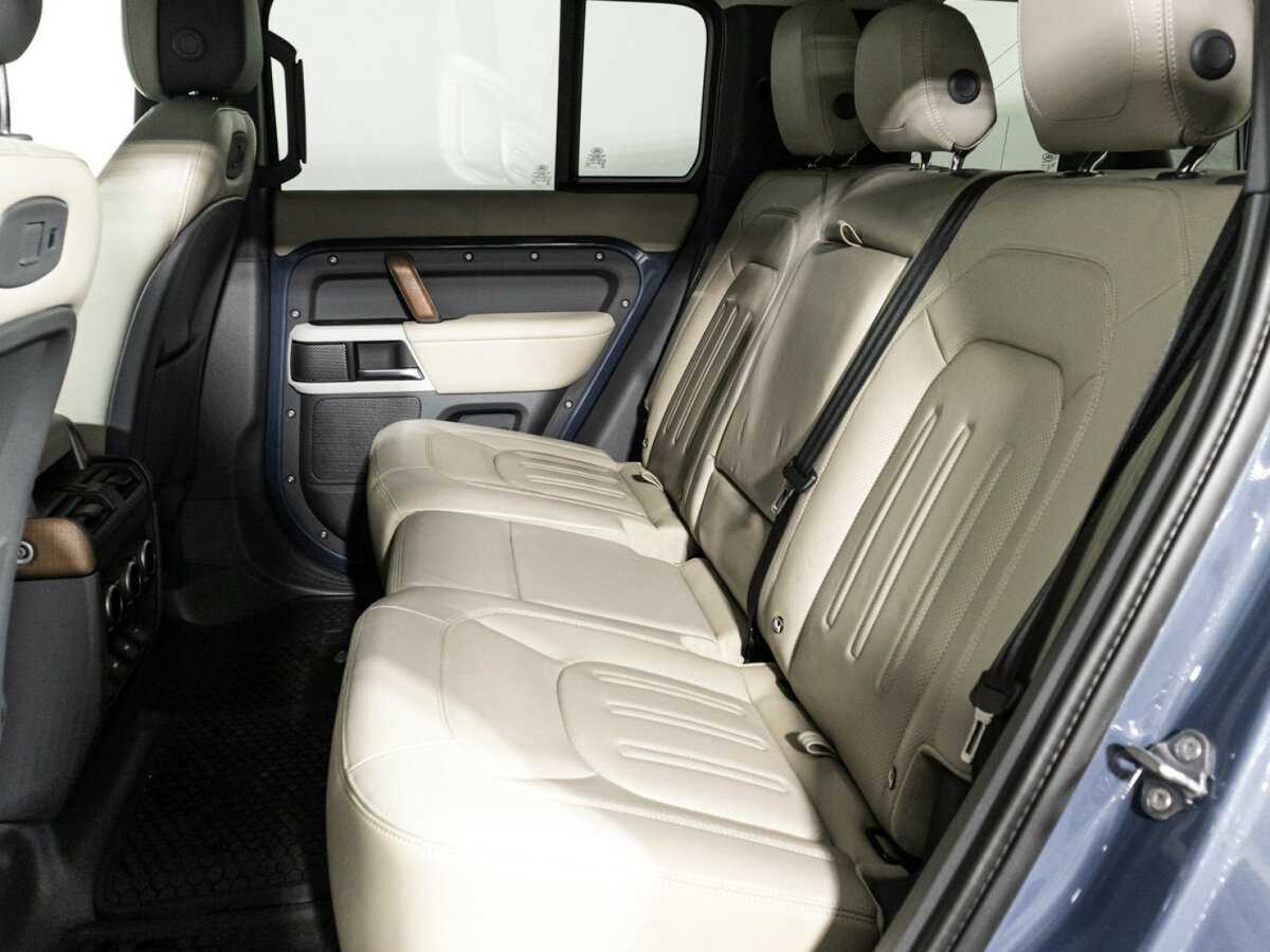 Land Rover Defender с пробегом — 2020 год. Фото: #9
