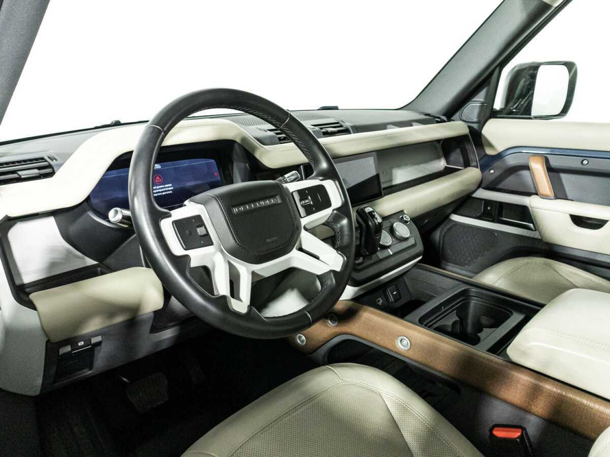 Land Rover Defender с пробегом — 2020 год. Фото: #10