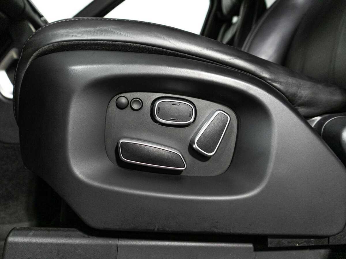 Land Rover Range Rover с пробегом — 2014 год. Фото: #17