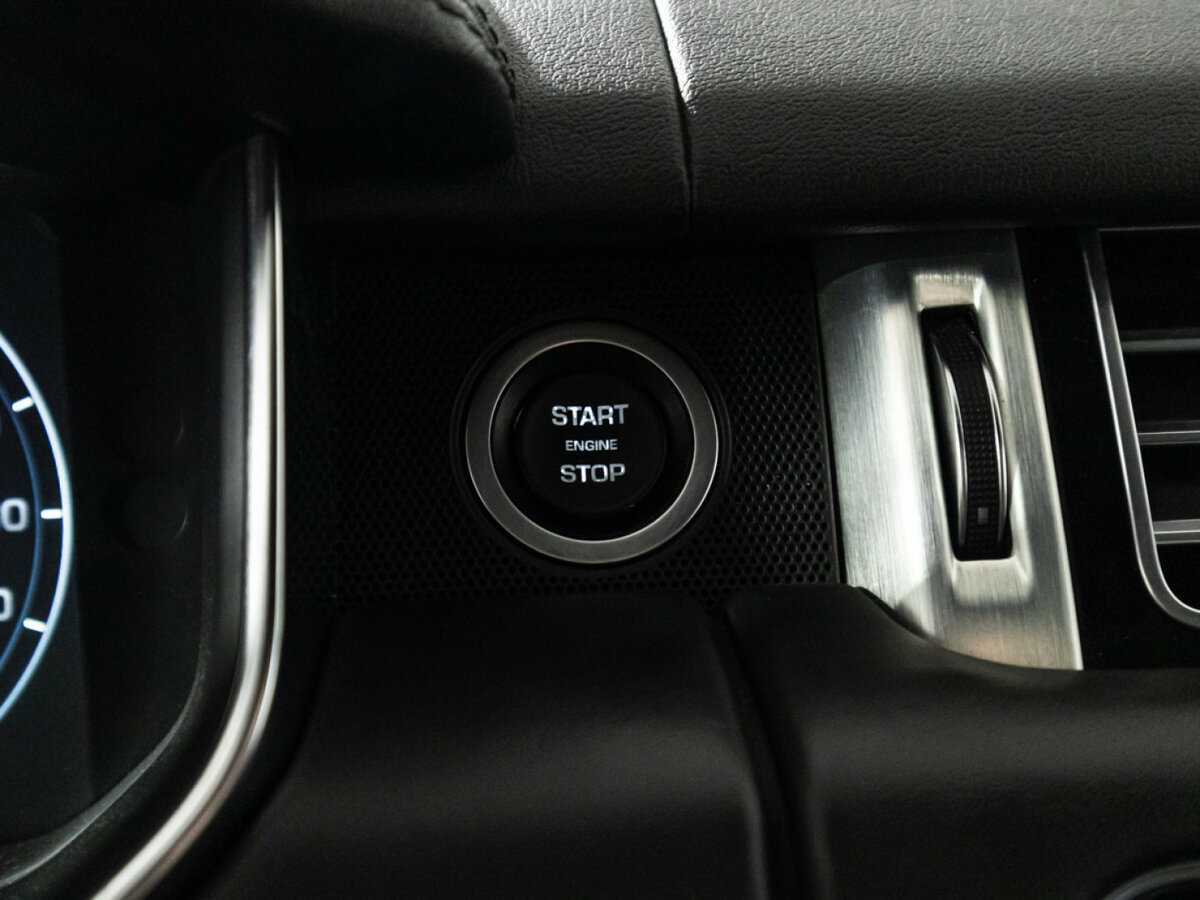 Land Rover Range Rover с пробегом — 2014 год. Фото: #22