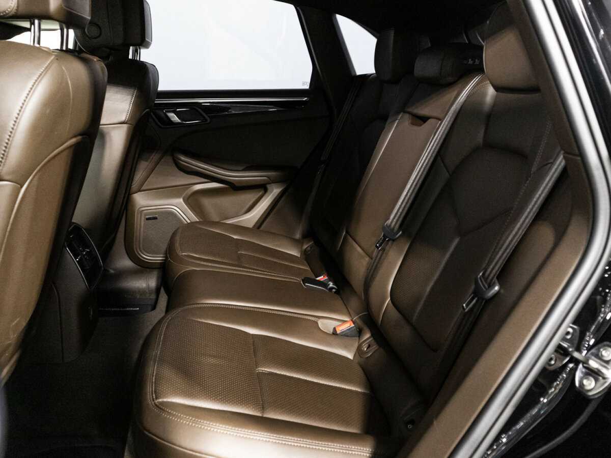 Porsche Macan с пробегом — 2017 год. Фото: #9