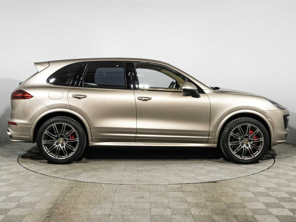 Porsche Cayenne с пробегом — 2015 год. Фото: #3