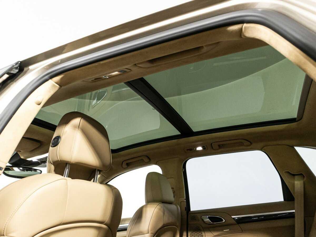 Porsche Cayenne с пробегом — 2015 год. Фото: #16