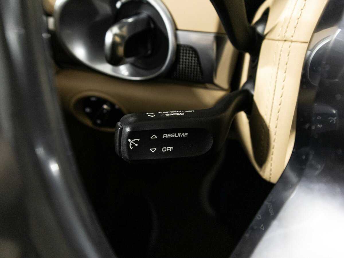 Porsche Cayenne с пробегом — 2015 год. Фото: #24