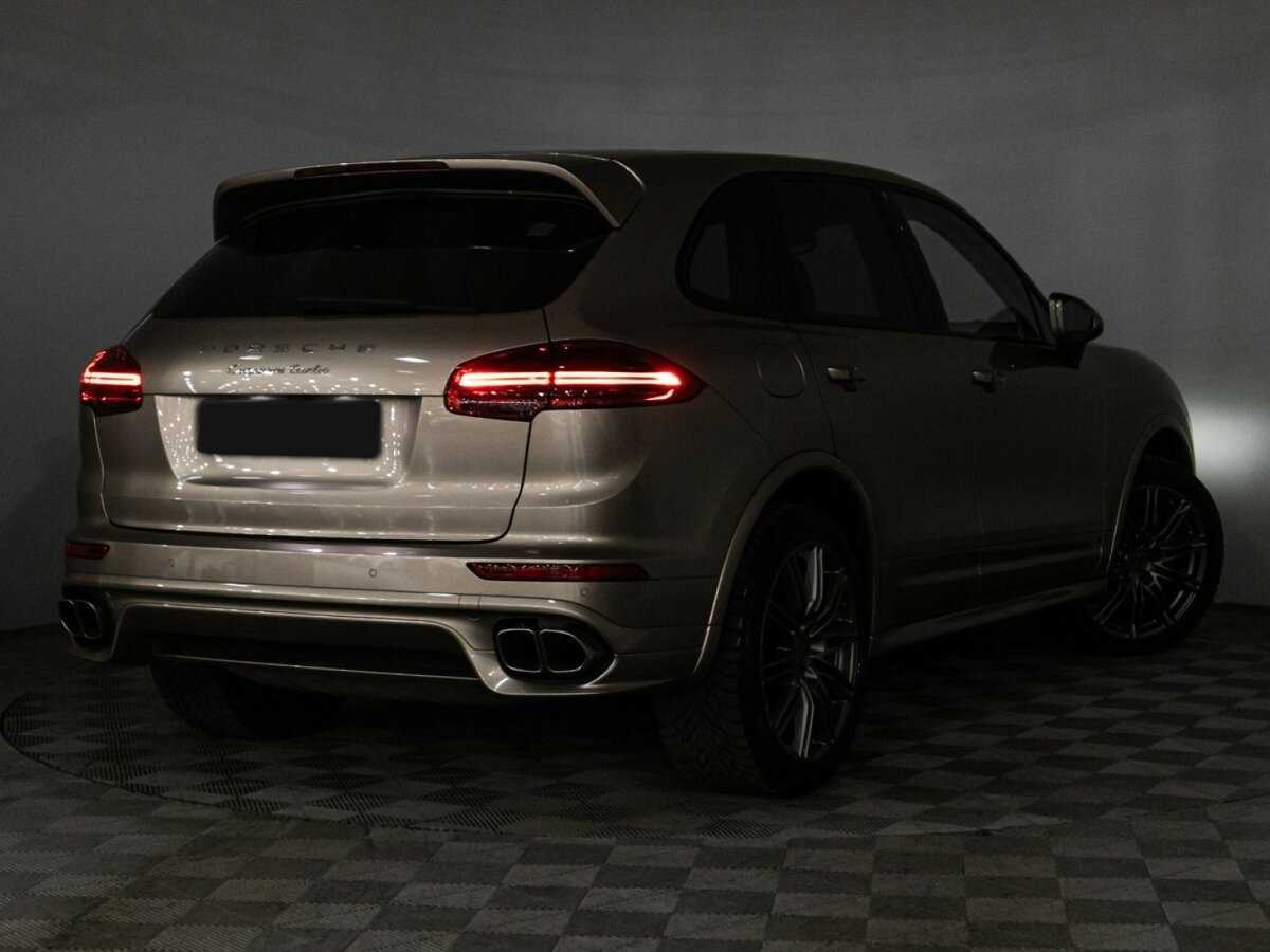 Porsche Cayenne с пробегом — 2015 год. Фото: #27