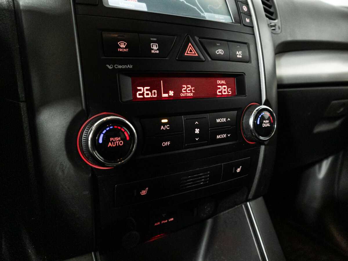 Kia Sorento с пробегом — 2011 год. Фото: #17