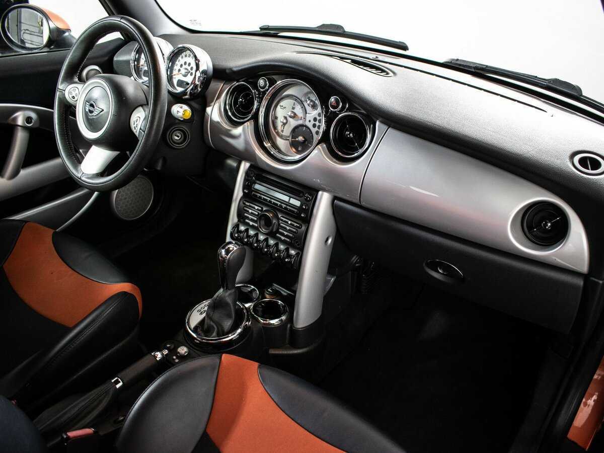 Mini Cabrio с пробегом — 2005 год. Фото: #8