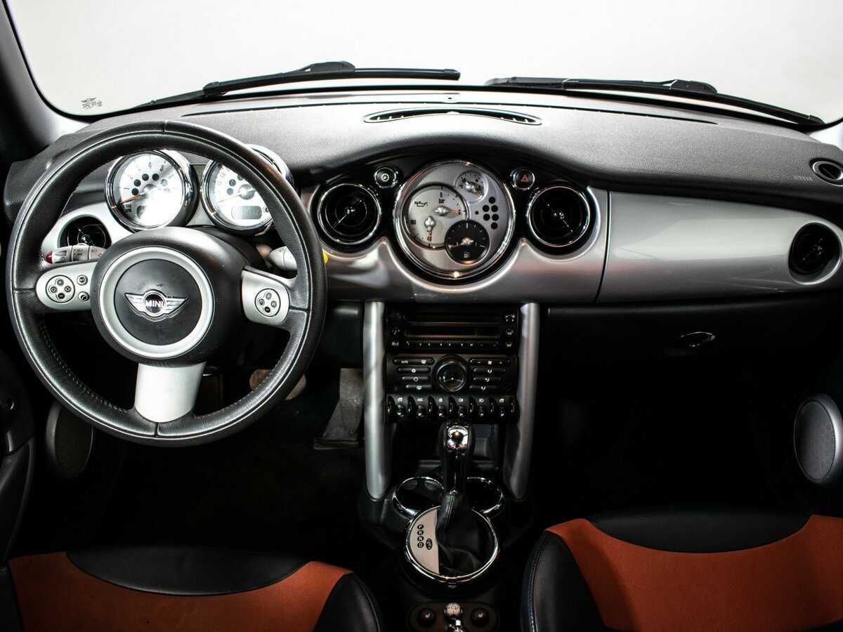 Mini Cabrio с пробегом — 2005 год. Фото: #10