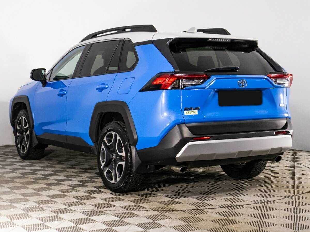 Toyota RAV4 с пробегом — 2019 год. Фото: #6