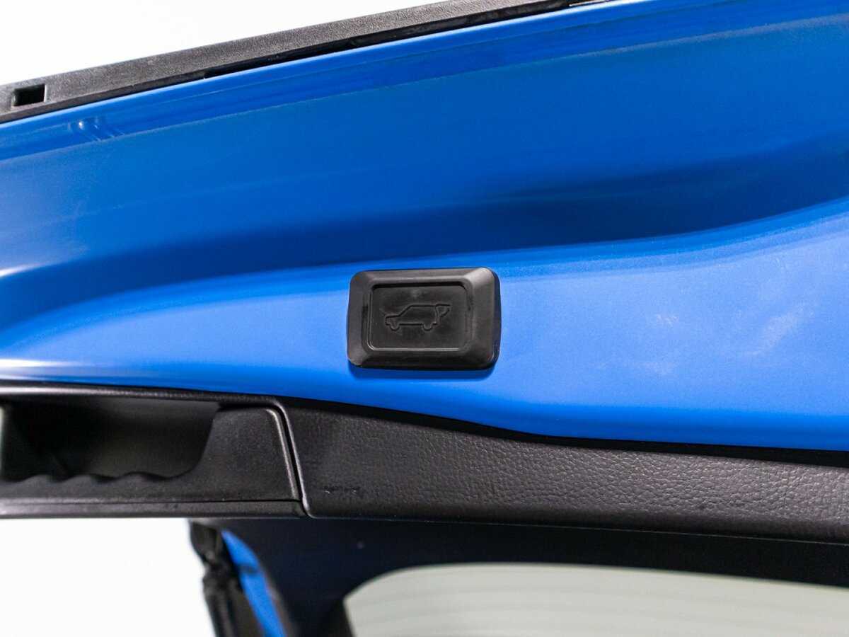 Toyota RAV4 с пробегом — 2019 год. Фото: #15