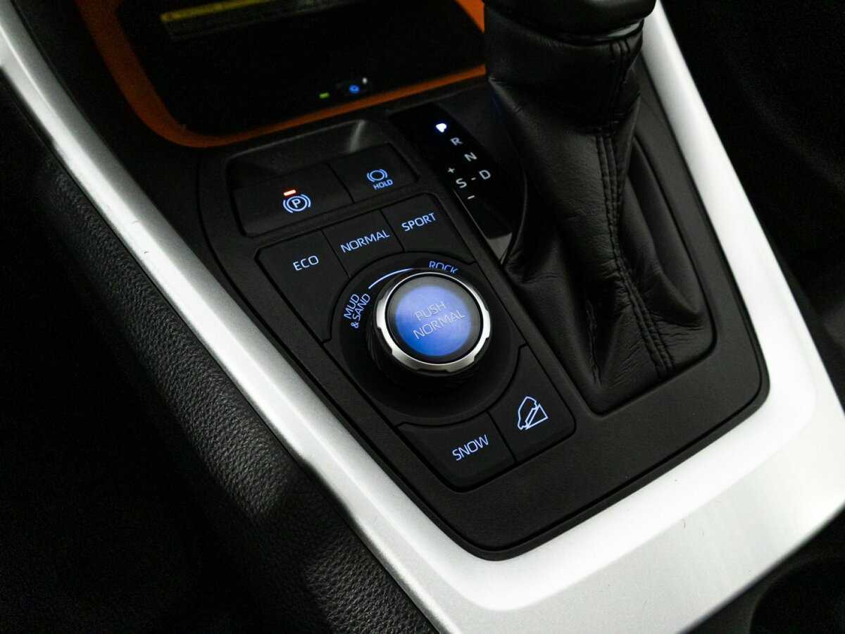 Toyota RAV4 с пробегом — 2019 год. Фото: #19