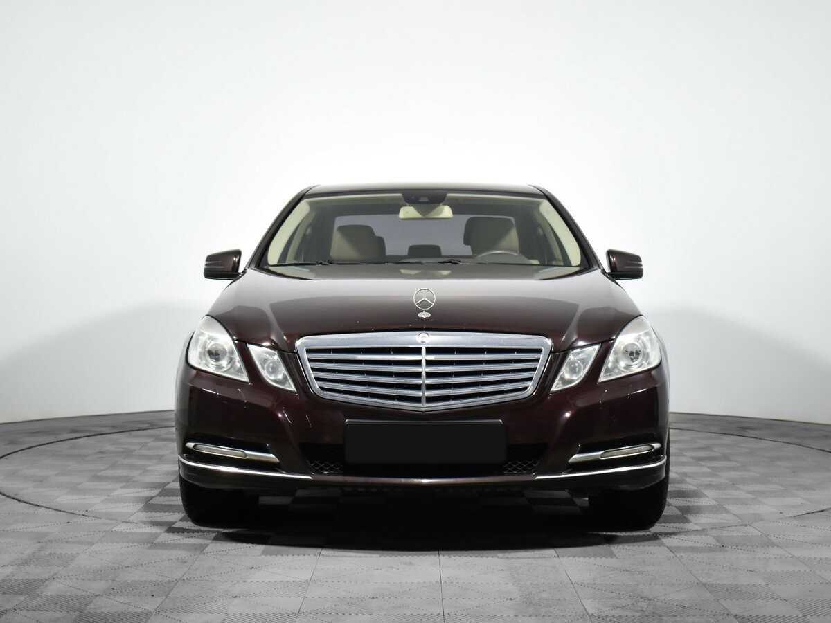 Mercedes-Benz E-Класс с пробегом — 2010 год. Фото: #1