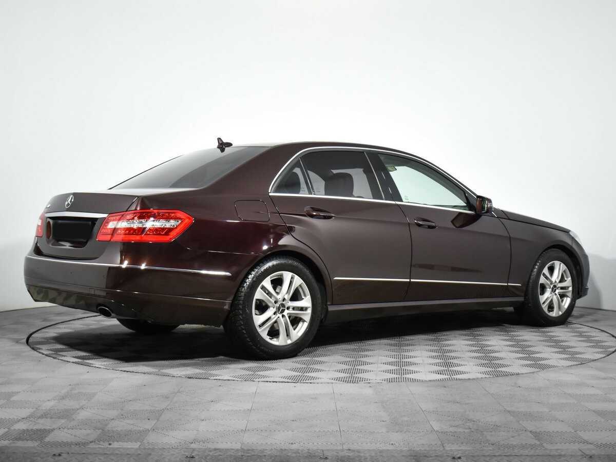 Mercedes-Benz E-Класс с пробегом — 2010 год. Фото: #3