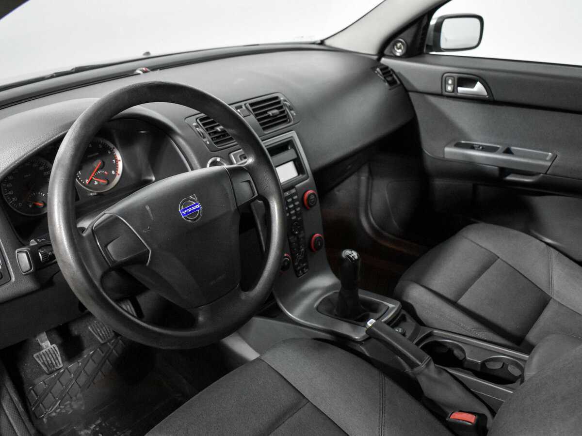 Volvo S40 с пробегом — 2006 год. Фото: #8