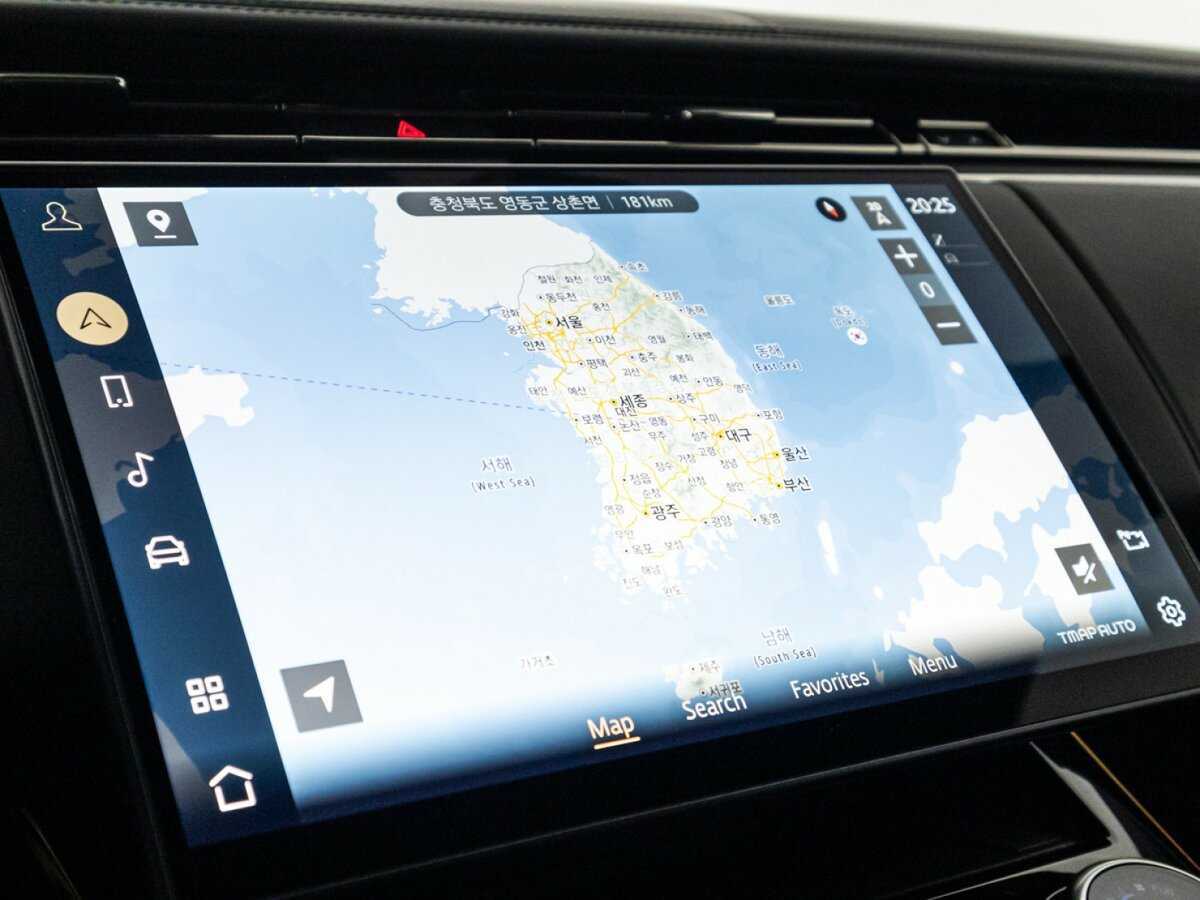 Land Rover Range Rover Sport с пробегом — 2022 год. Фото: #17