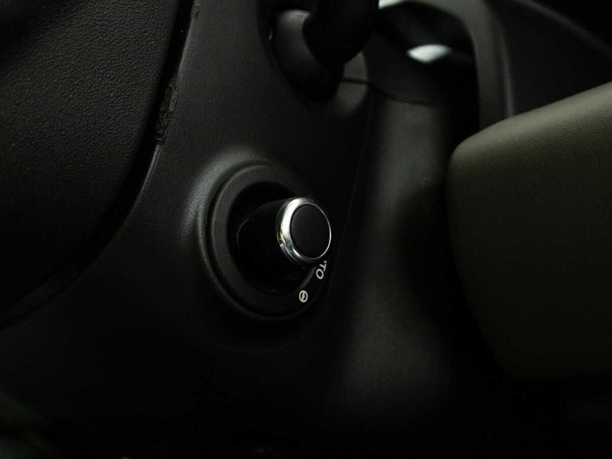 Land Rover Defender с пробегом — 2020 год. Фото: #22