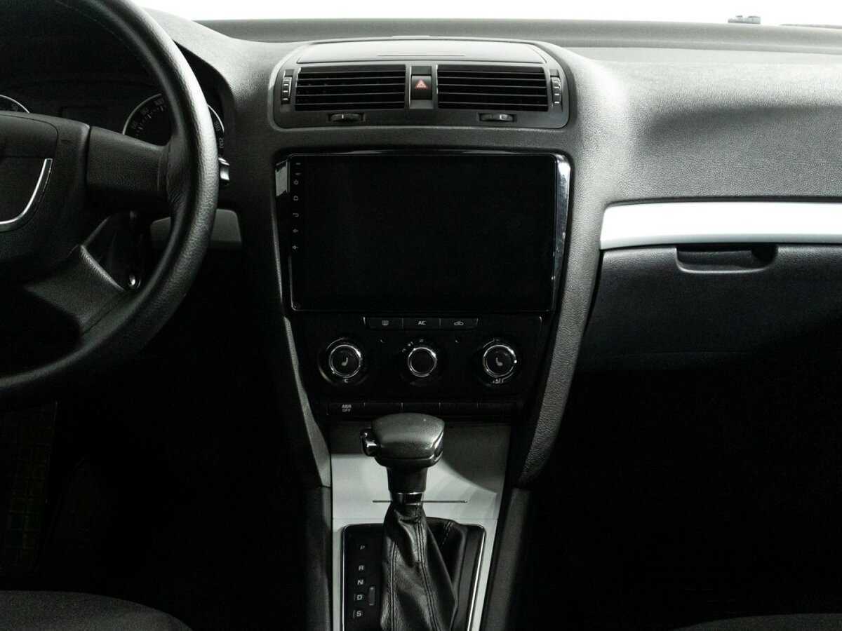 Skoda Octavia с пробегом — 2009 год. Фото: #13