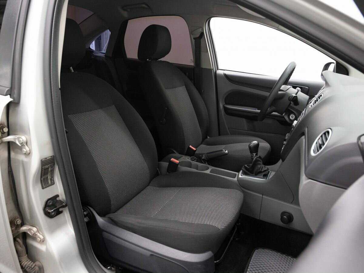 Ford Focus с пробегом — 2011 год. Фото: #12