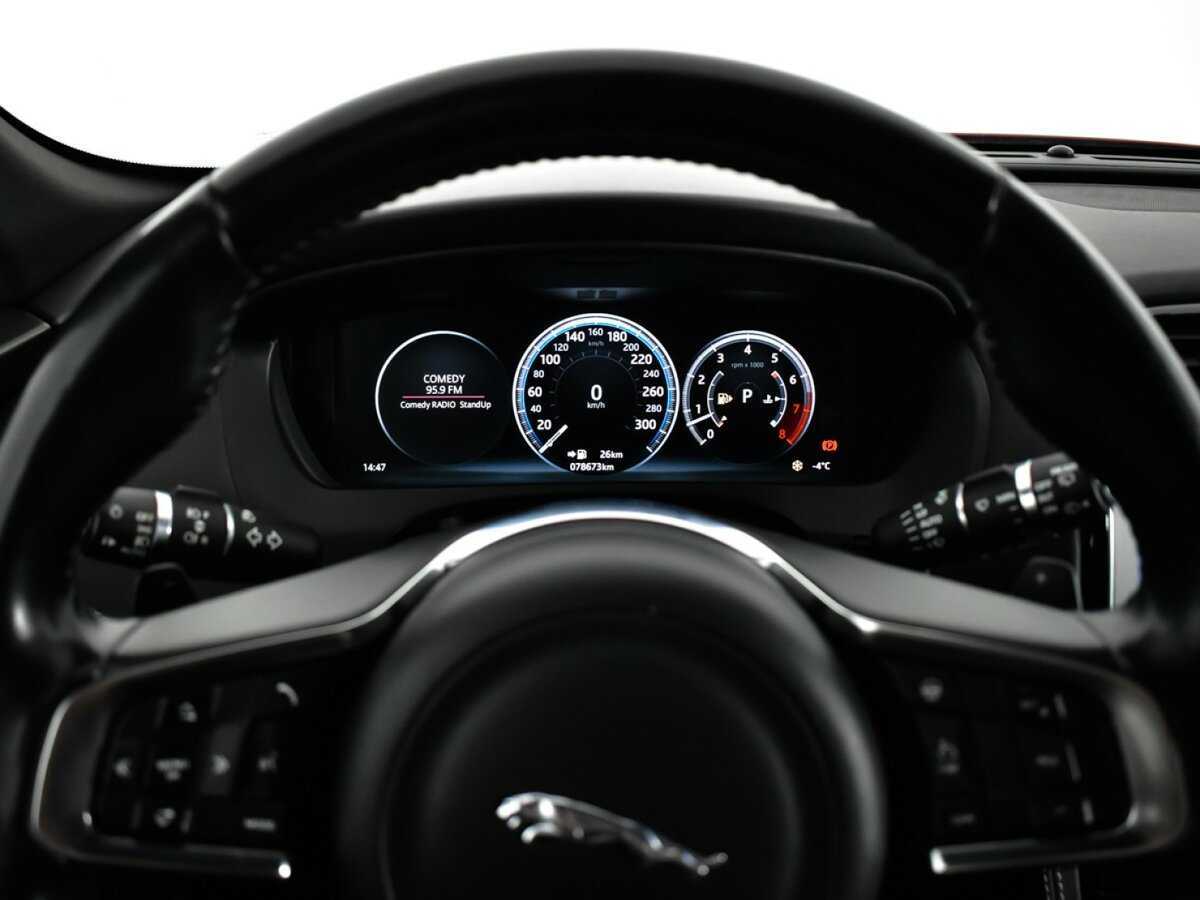 Jaguar F-Pace с пробегом — 2016 год. Фото: #10