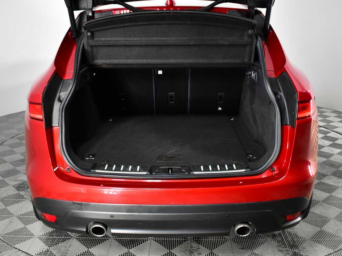 Jaguar F-Pace с пробегом — 2016 год. Фото: #18