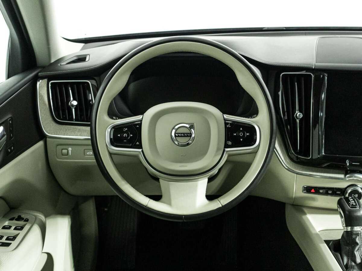 Volvo XC60 с пробегом — 2018 год. Фото: #21