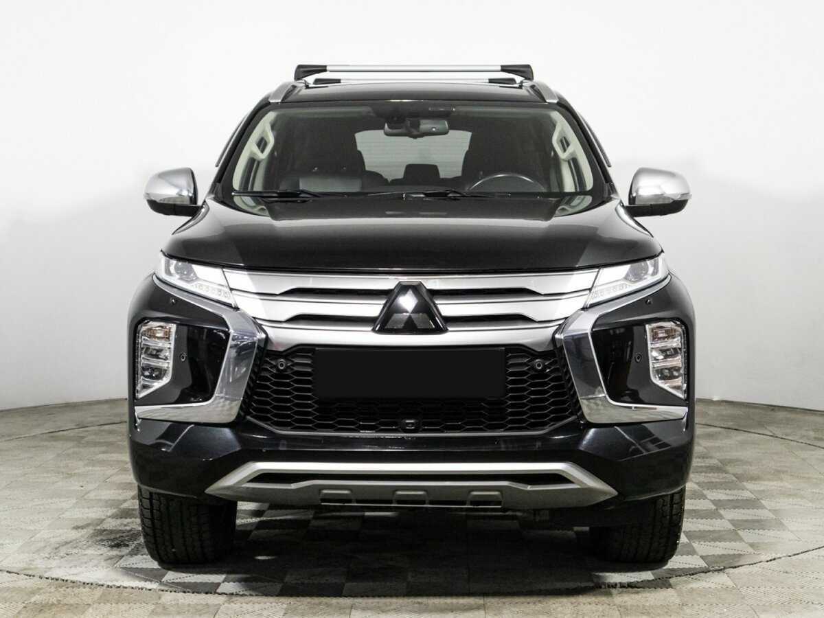 Mitsubishi Pajero Sport с пробегом — 2021 год. Фото: #1