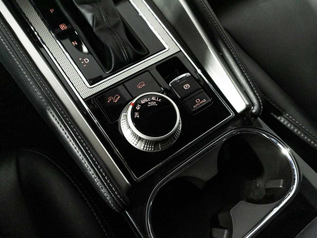 Mitsubishi Pajero Sport с пробегом — 2021 год. Фото: #18