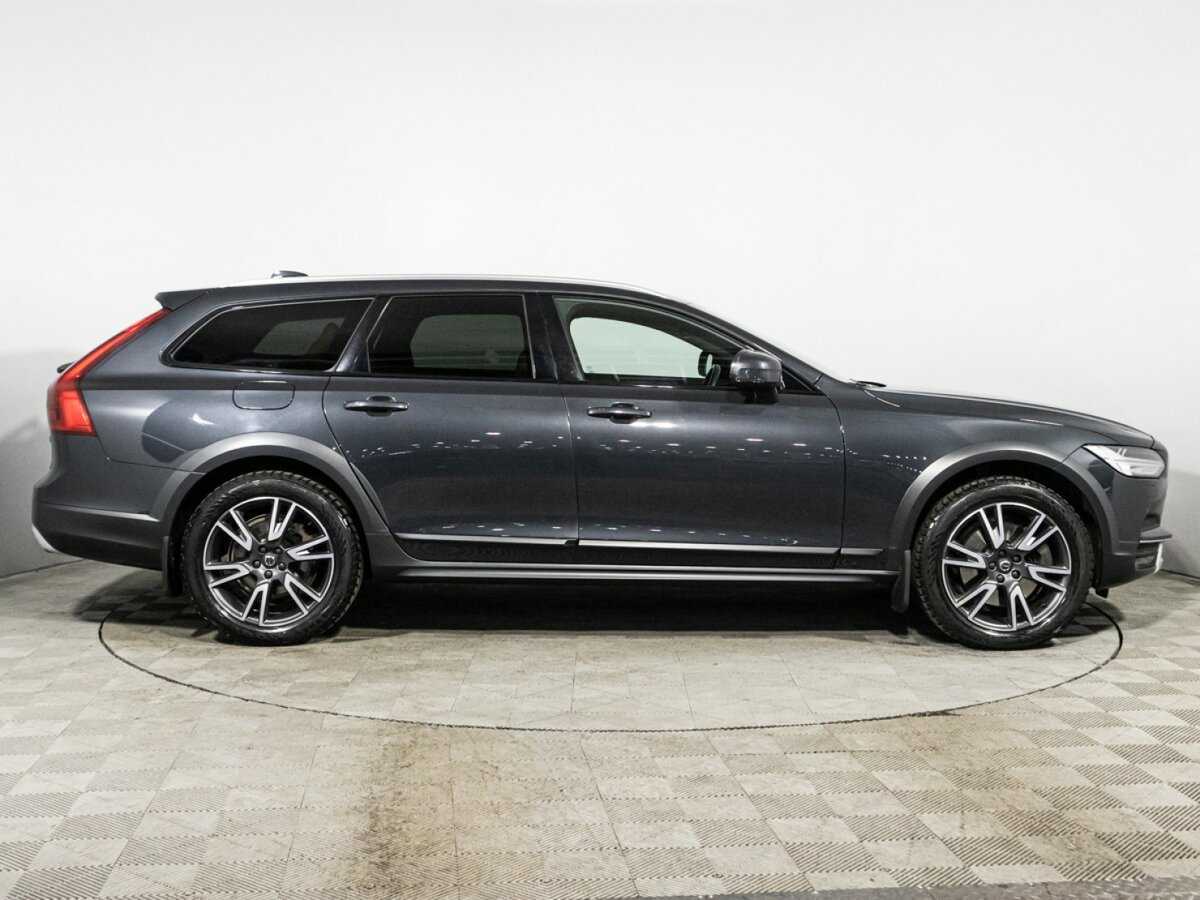 Volvo V90 Cross Country с пробегом — 2019 год. Фото: #3