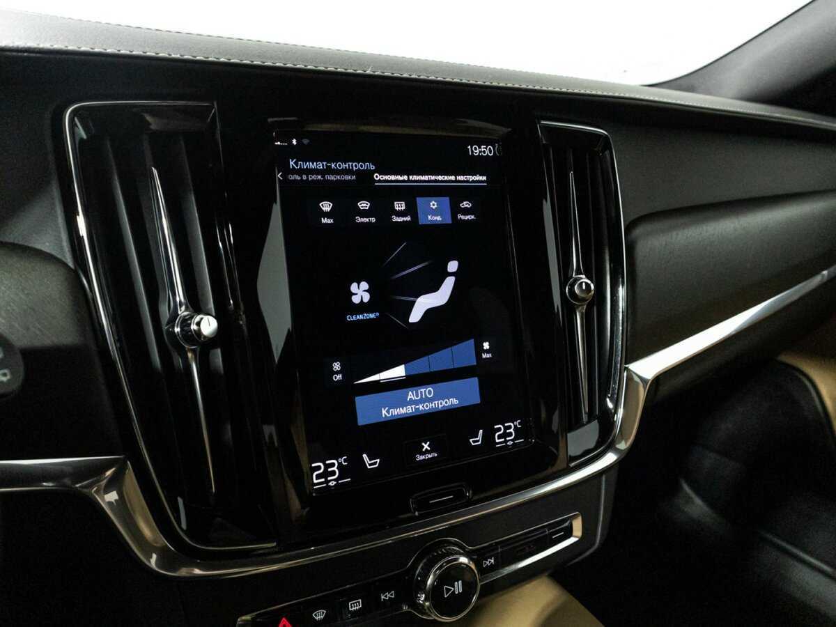 Volvo V90 Cross Country с пробегом — 2019 год. Фото: #18