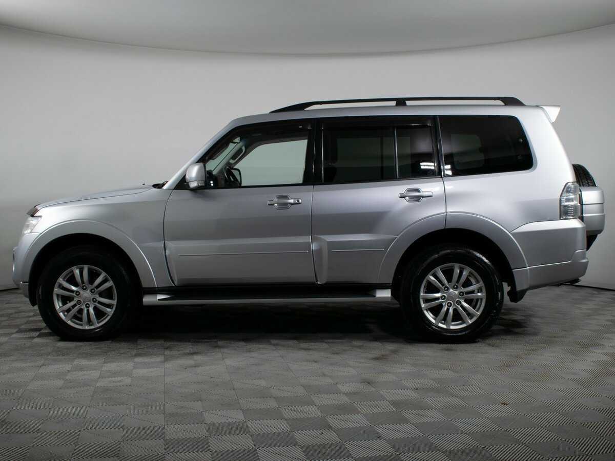 Mitsubishi Pajero с пробегом — 2011 год. Фото: #7