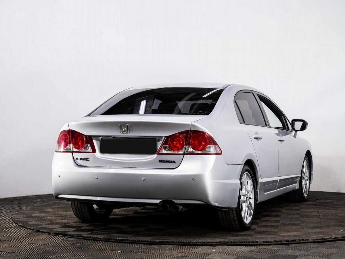 Honda Civic с пробегом — 2007 год. Фото: #5