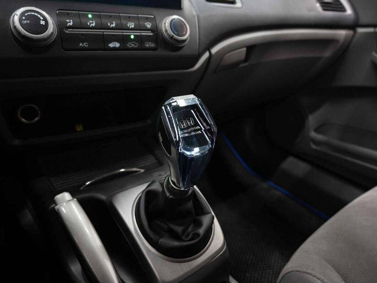 Honda Civic с пробегом — 2007 год. Фото: #16