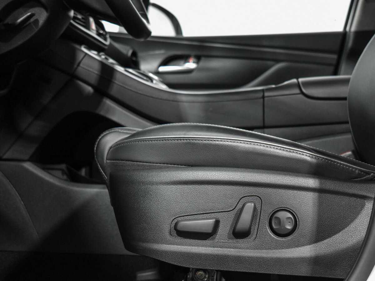Hyundai Santa Fe с пробегом — 2021 год. Фото: #8