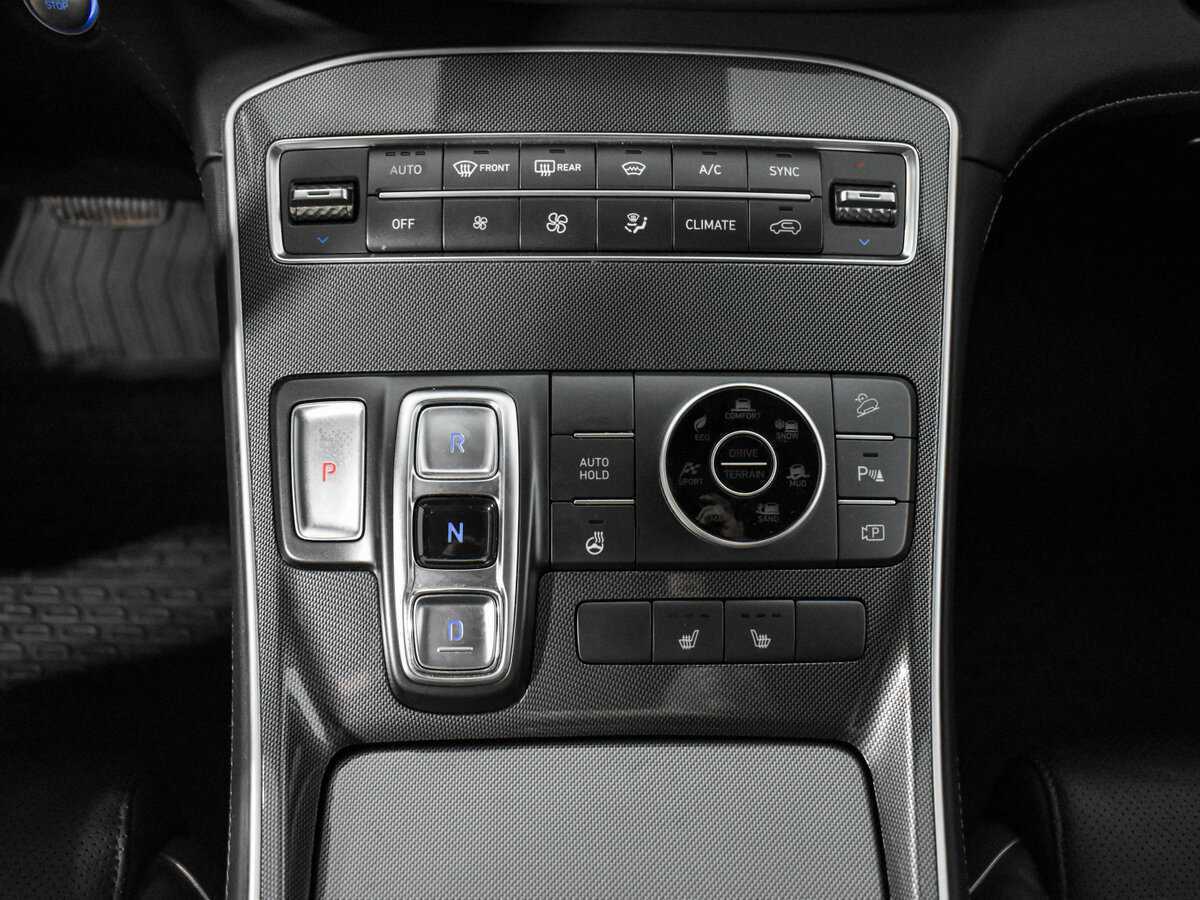 Hyundai Santa Fe с пробегом — 2021 год. Фото: #9