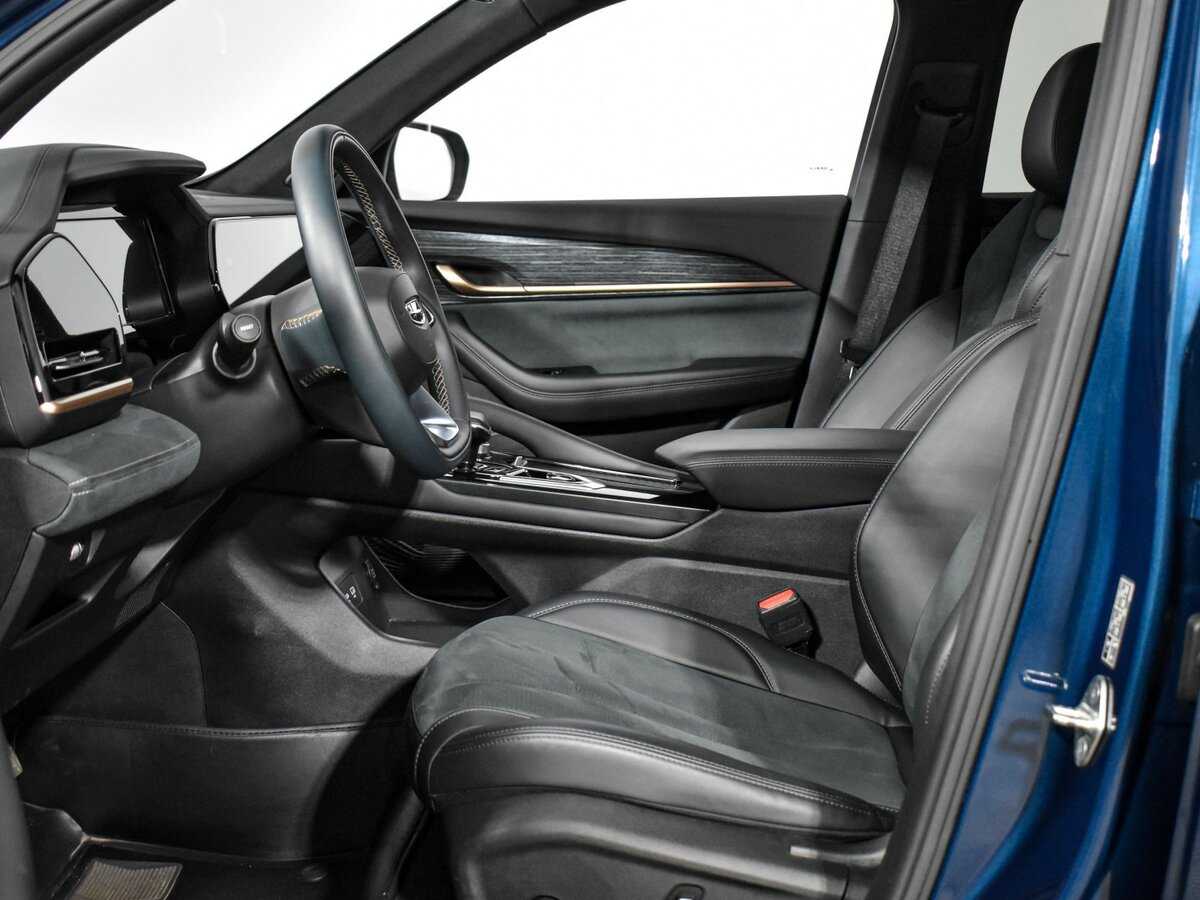 Geely Monjaro с пробегом — 2023 год. Фото: #13