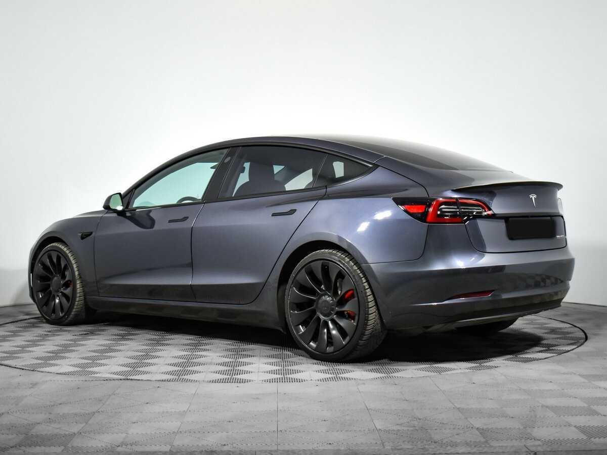 Tesla Model 3 с пробегом — 2023 год. Фото: #6