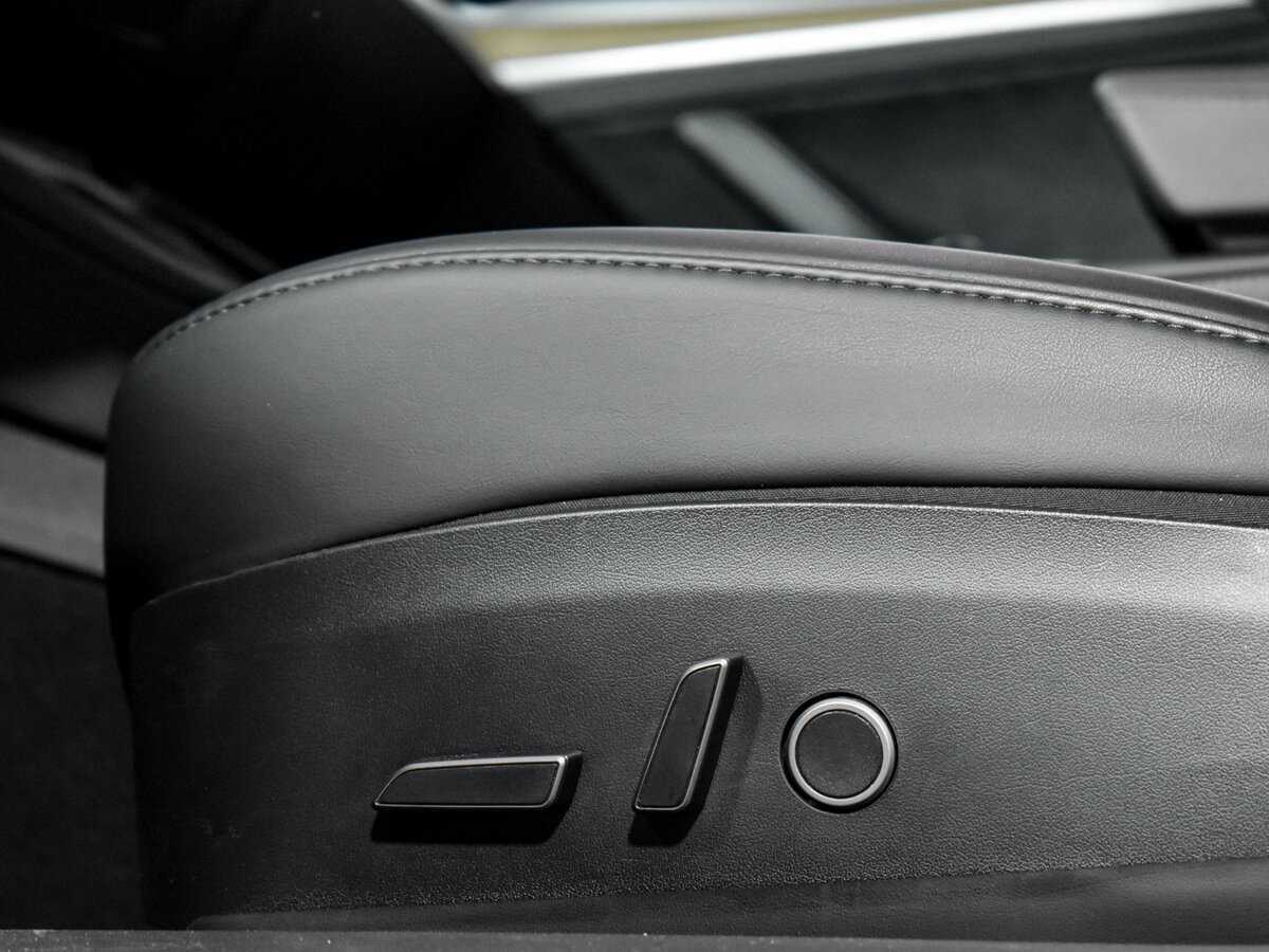 Tesla Model 3 с пробегом — 2023 год. Фото: #10