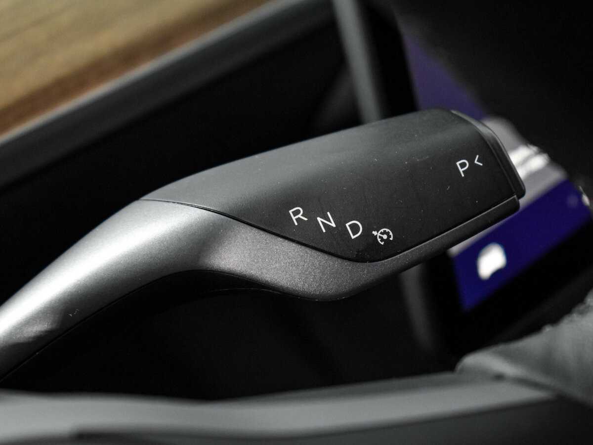 Tesla Model 3 с пробегом — 2023 год. Фото: #11