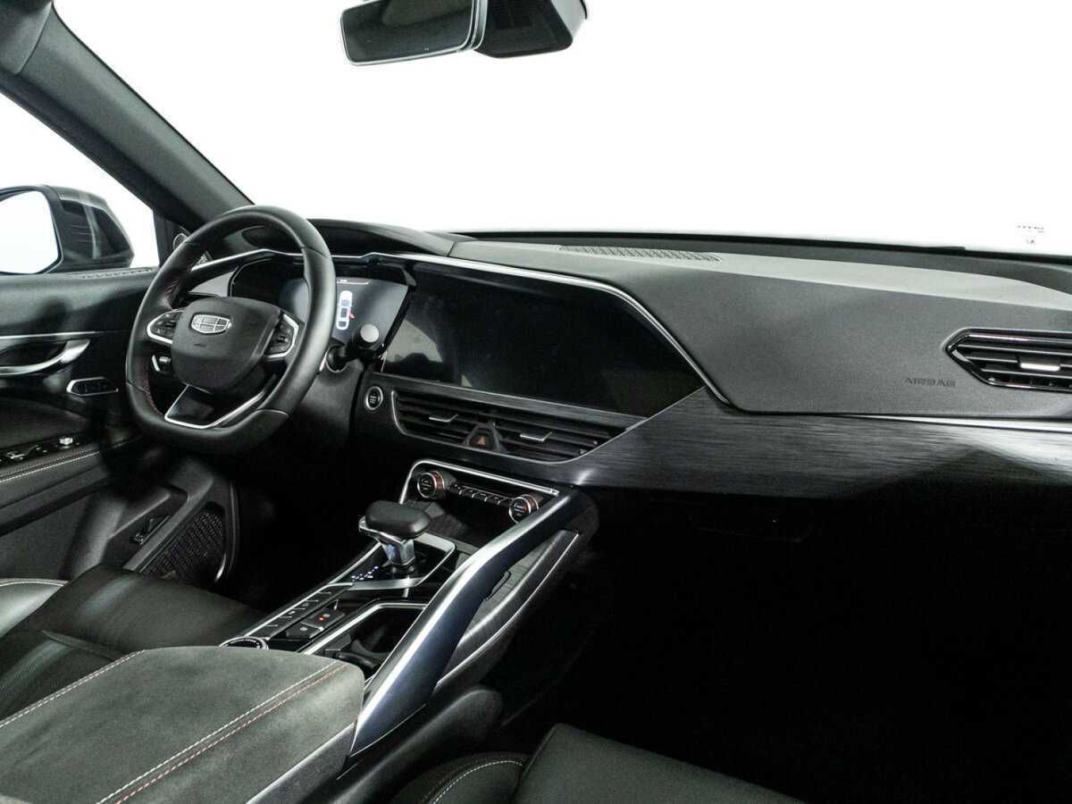 Geely Tugella с пробегом — 2023 год. Фото: #8