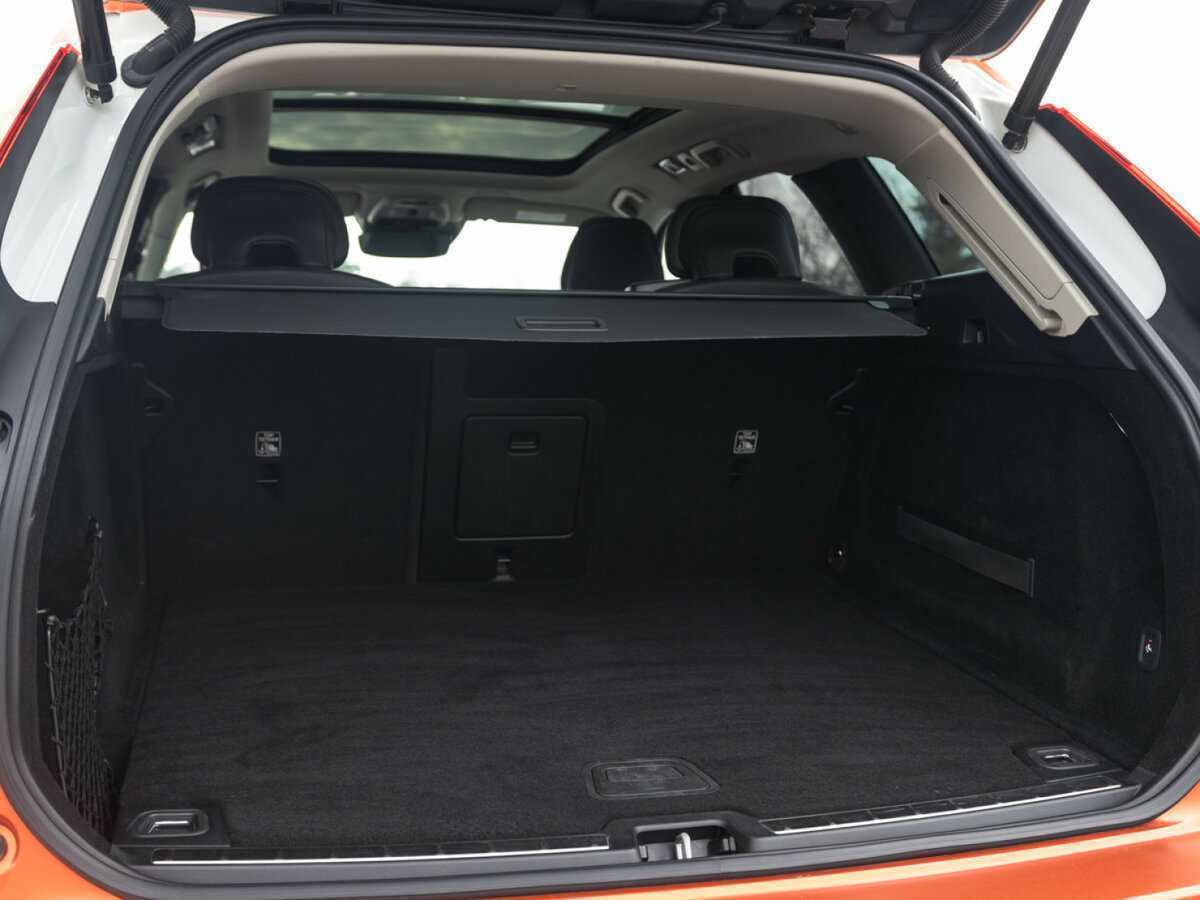 Volvo XC60 с пробегом — 2019 год. Фото: #15