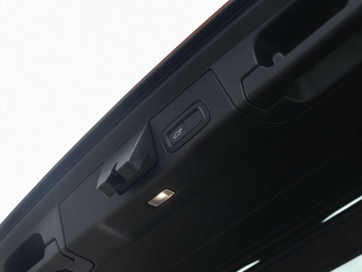 Volvo XC60 с пробегом — 2019 год. Фото: #16